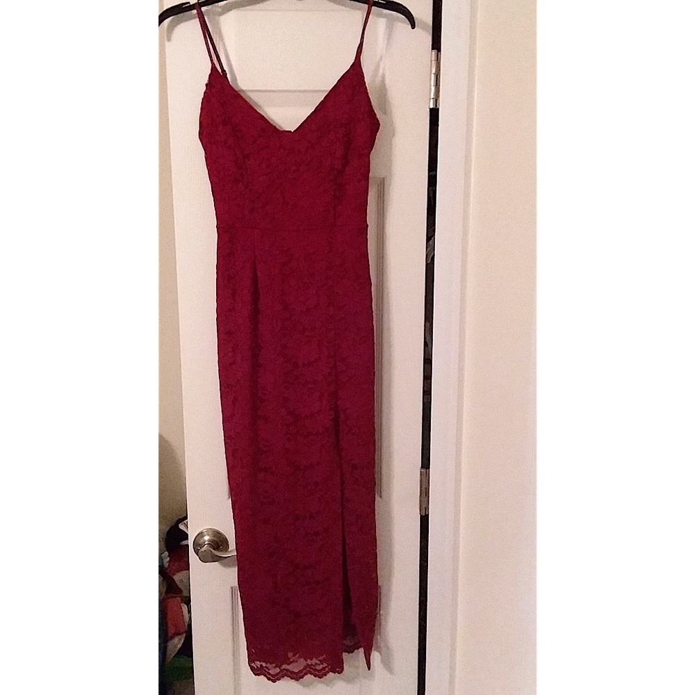 windsor’s red lace semi-formal homecoming/prom dress women’s sz small